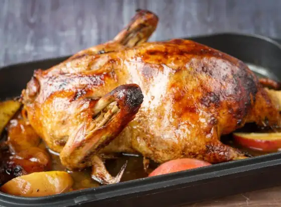 Knusprige Ente im Backofen richtig garen