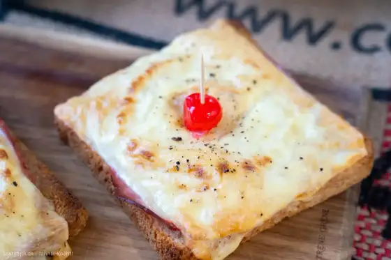 Toast Hawaii knusprig aus dem Ofen - so gelingt der Klassiker